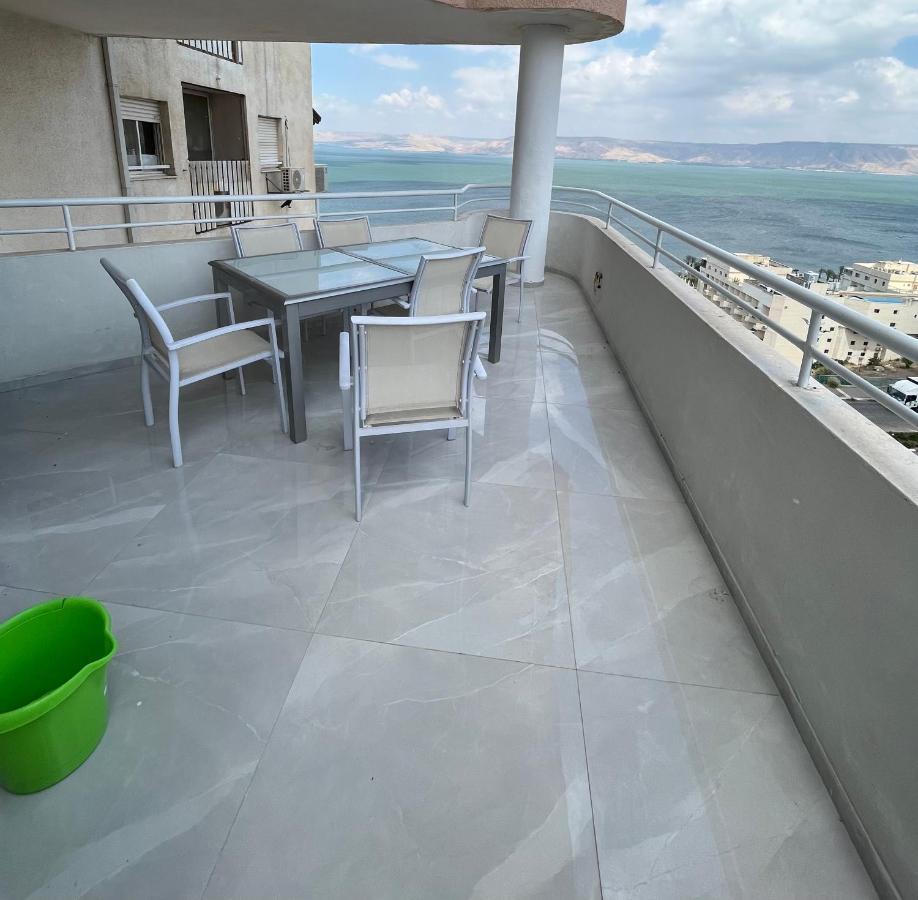 דירת נופש טבריה Tiberias Exterior photo